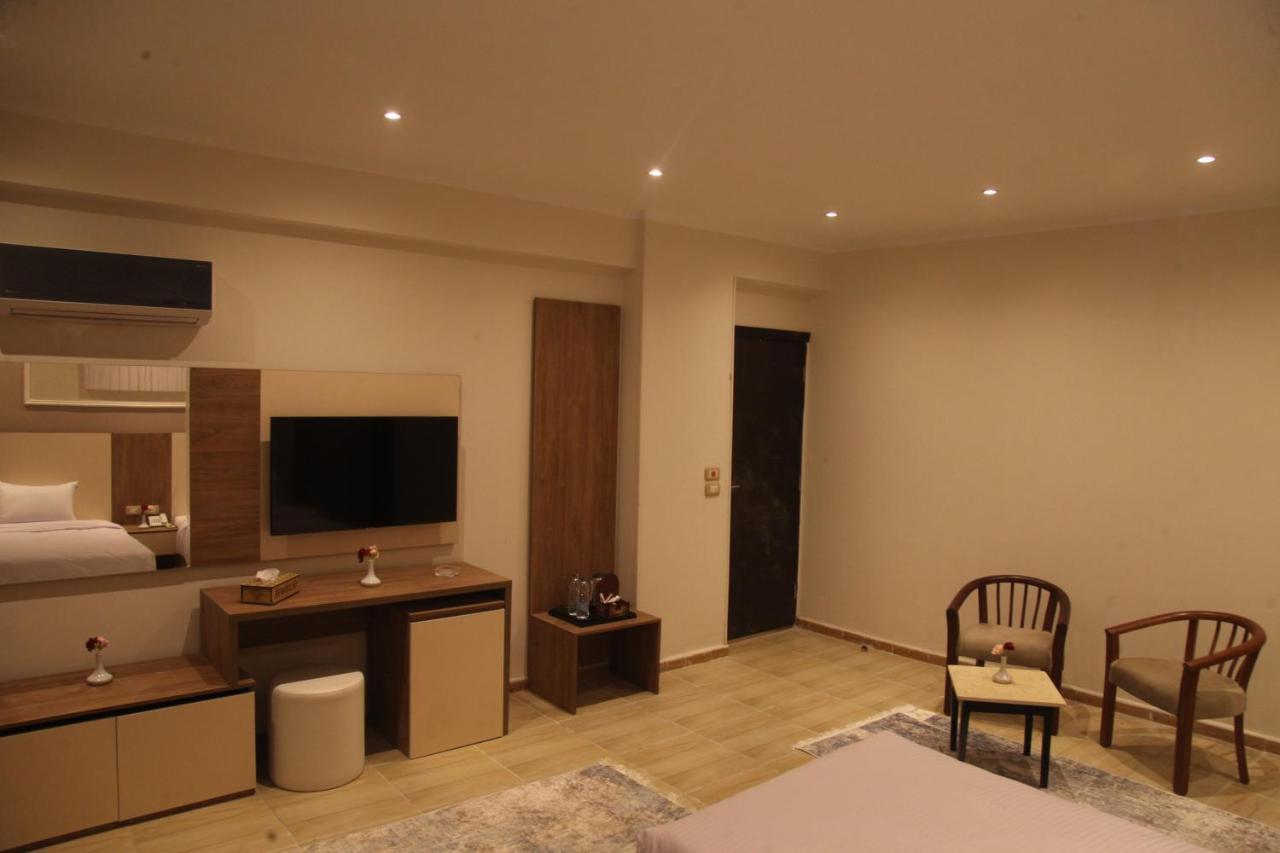 Jewel Assiut Hotel Екстериор снимка